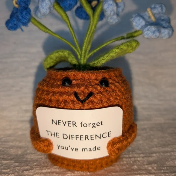 Crocheted Positive Flower Pot with Motivational Message Blue Flowers 5" X 3" - Picture 2 of 6